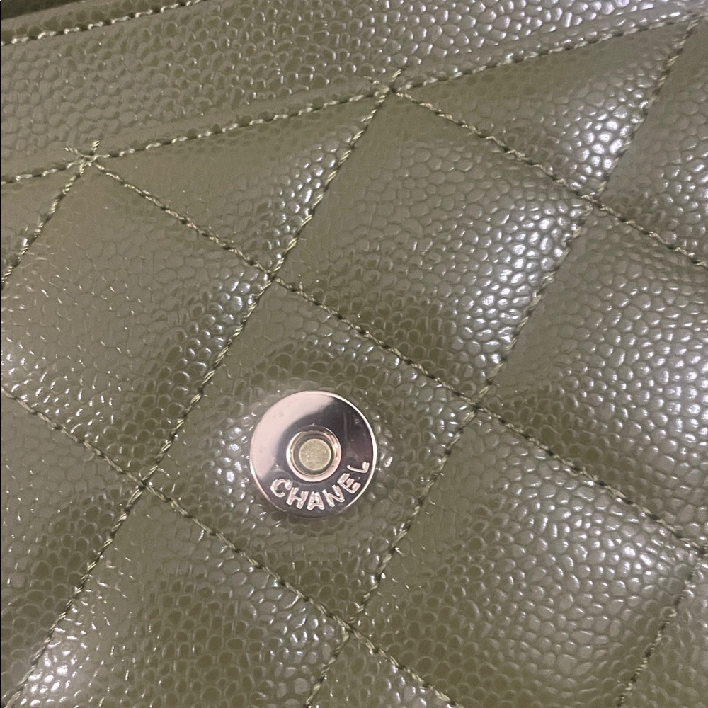 🥑 GREEN, GRAY OR LAVENDER soft quilted Crossbody Bag Wallet on braided chain - Picture 7 of 8